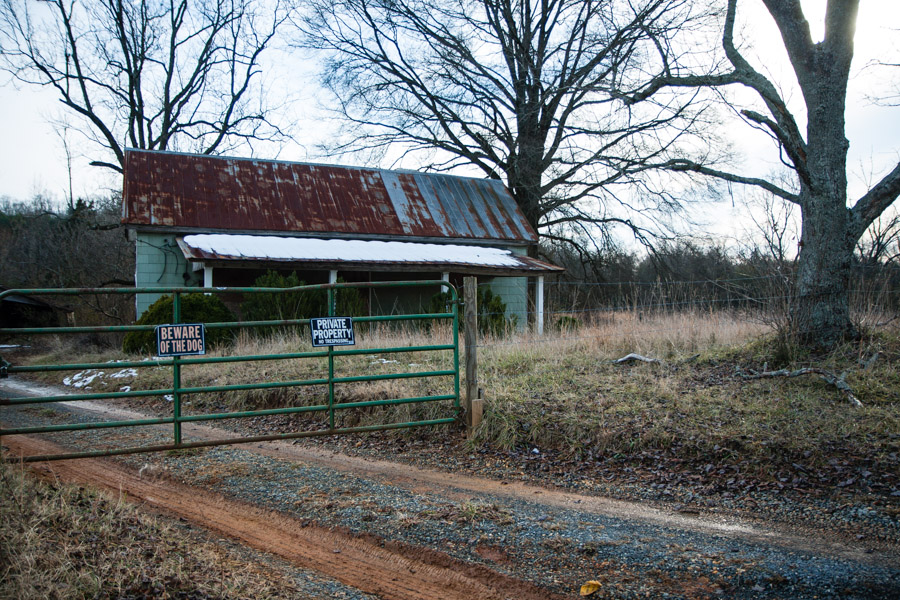  Another abandoned house near Cartersville.