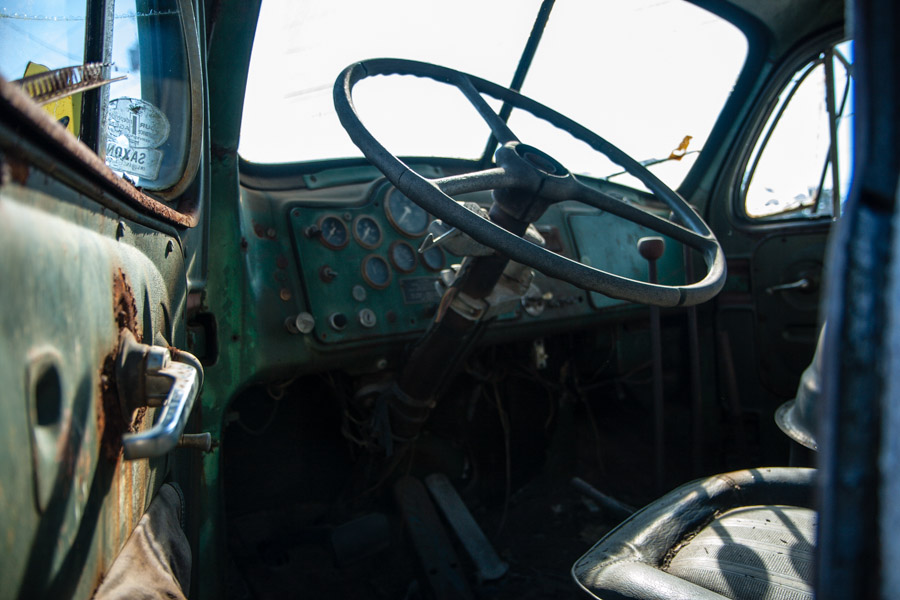 Abandoned tow truck im Marietta