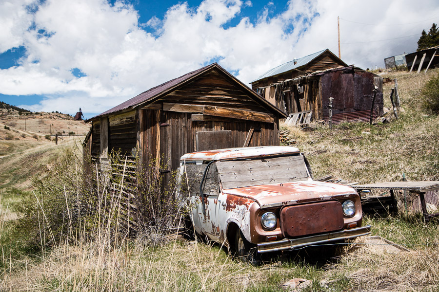 Abandoned cars near Victor