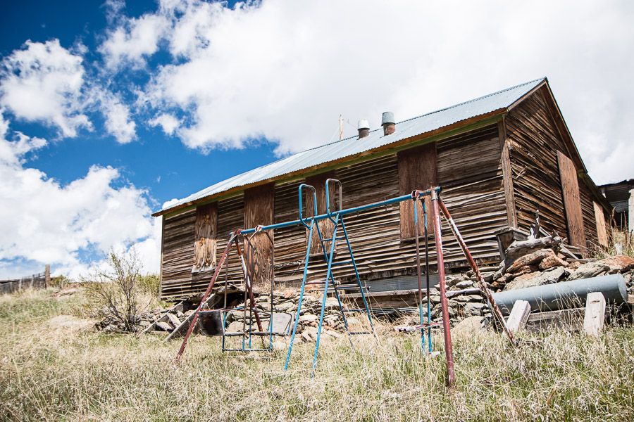 Abandoned houses near Victor
