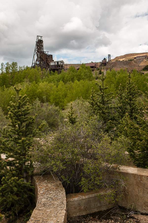 Abandoned sturctures near Victor