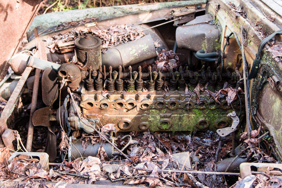 Abandoned cars near White, GA 
