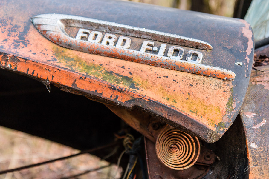 Abandoned cars near White, GA 