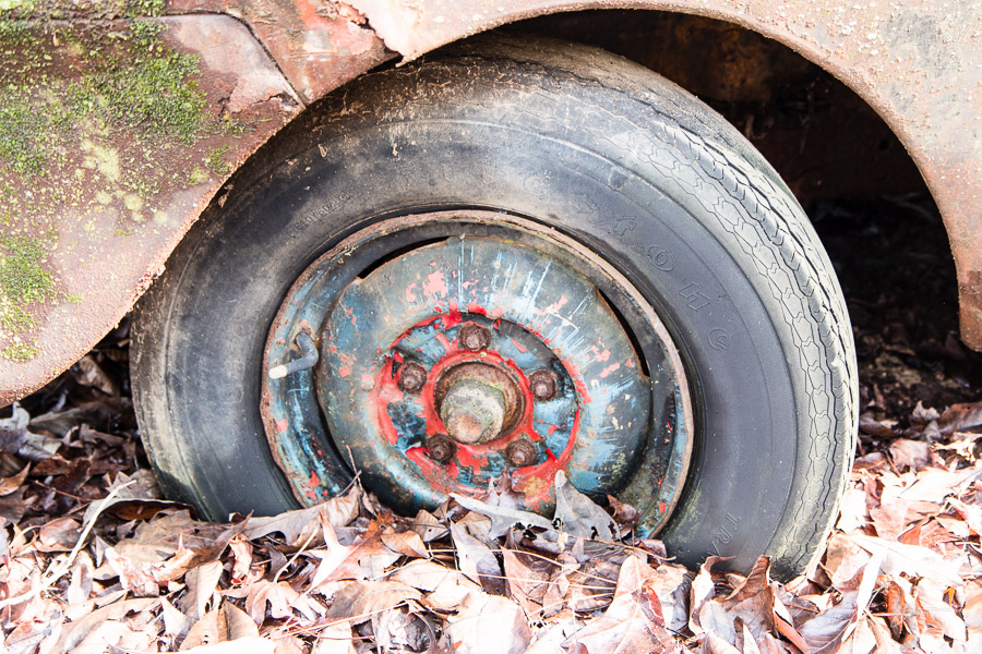 Abandoned cars near White, GA 
