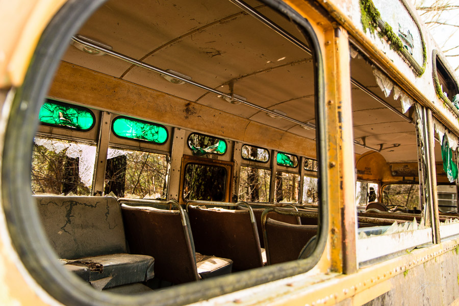 Abandoned cars near White, GA 