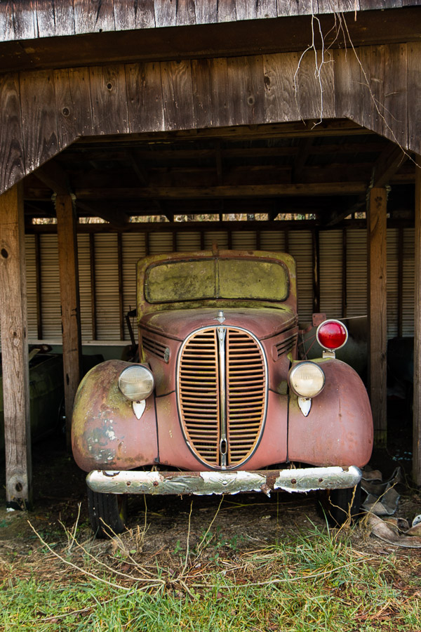 Abandoned cars near White, GA 